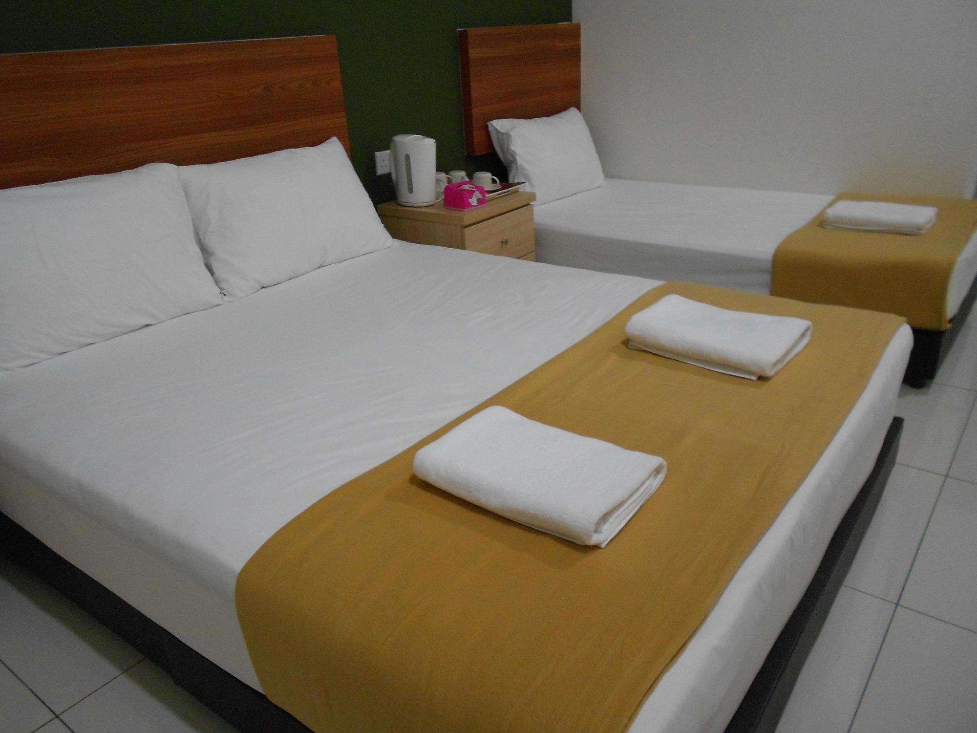 Coop Hotel Putrajaya&Cyberjaya Kampung Dengkil Bagian luar foto