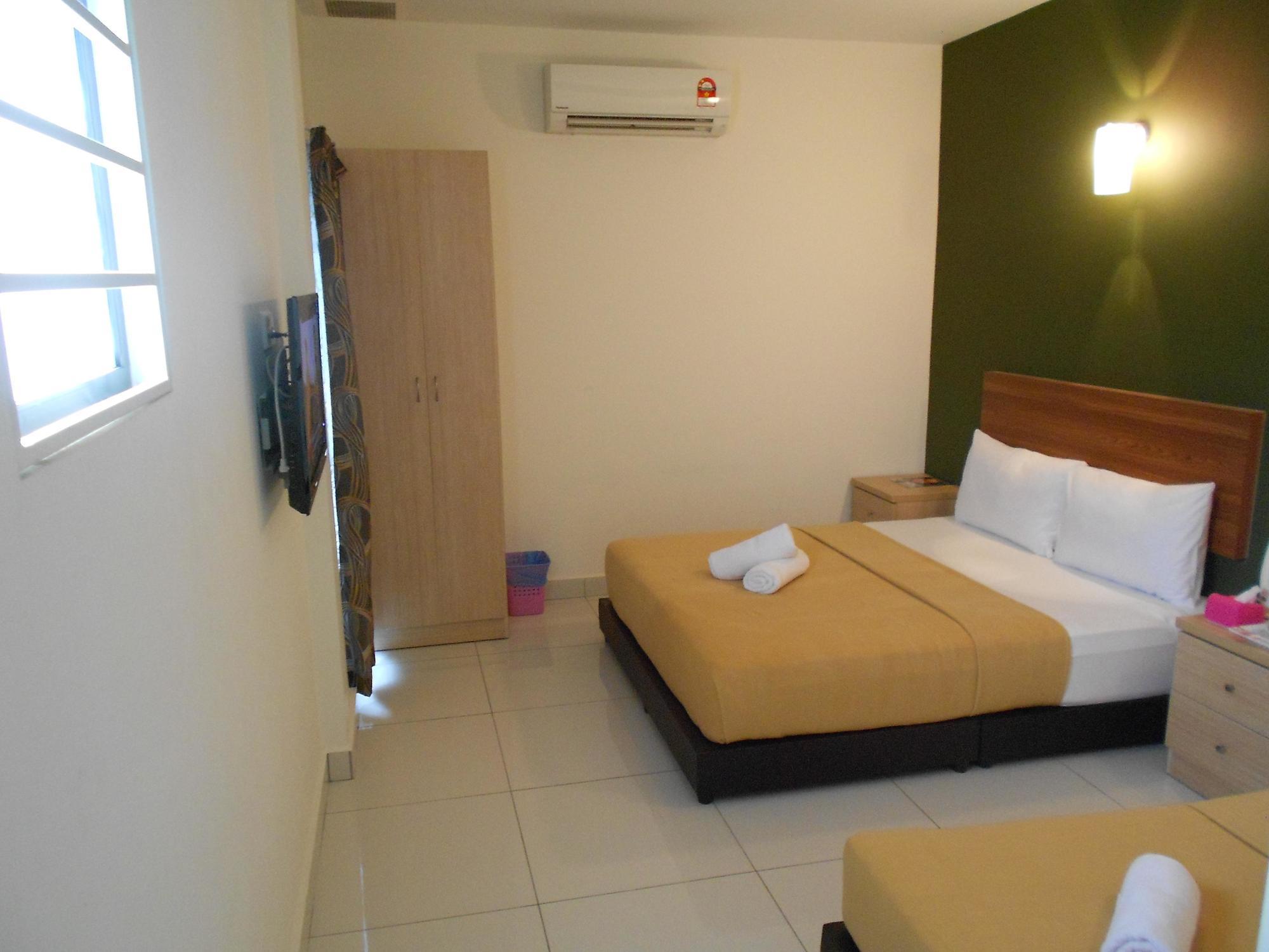 Coop Hotel Putrajaya&Cyberjaya Kampung Dengkil Bagian luar foto