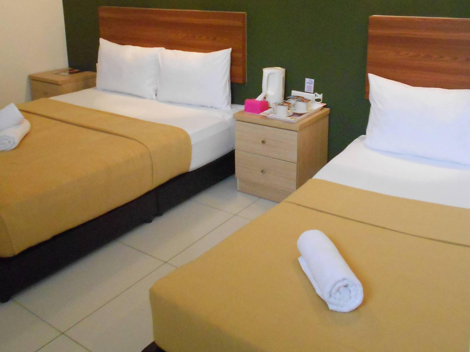 Coop Hotel Putrajaya&Cyberjaya Kampung Dengkil Bagian luar foto