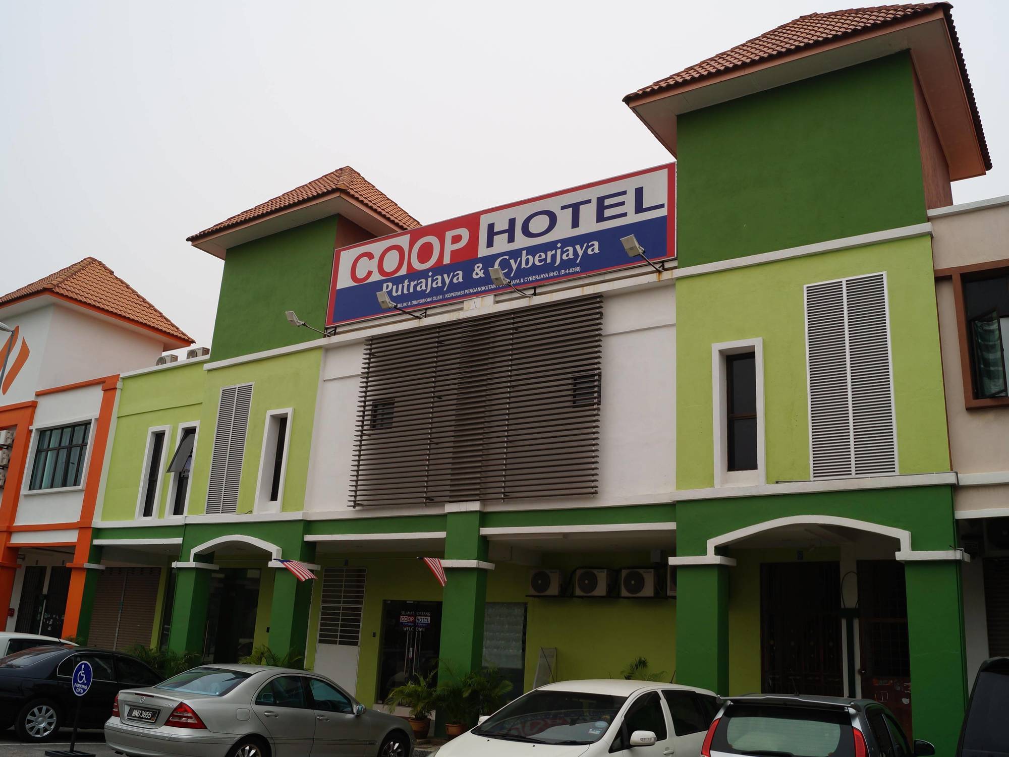 Coop Hotel Putrajaya&Cyberjaya Kampung Dengkil Bagian luar foto